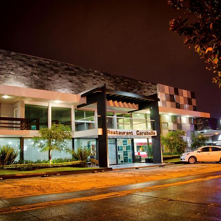 波多诺伏广场博览酒店 萨波潘 外观 照片