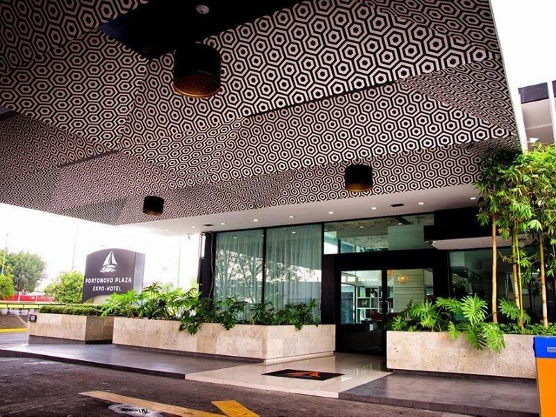 波多诺伏广场博览酒店 萨波潘 外观 照片